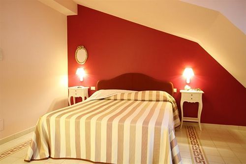 Palace Hotel Una Nuova Strada Nocera Terinese Dış mekan fotoğraf